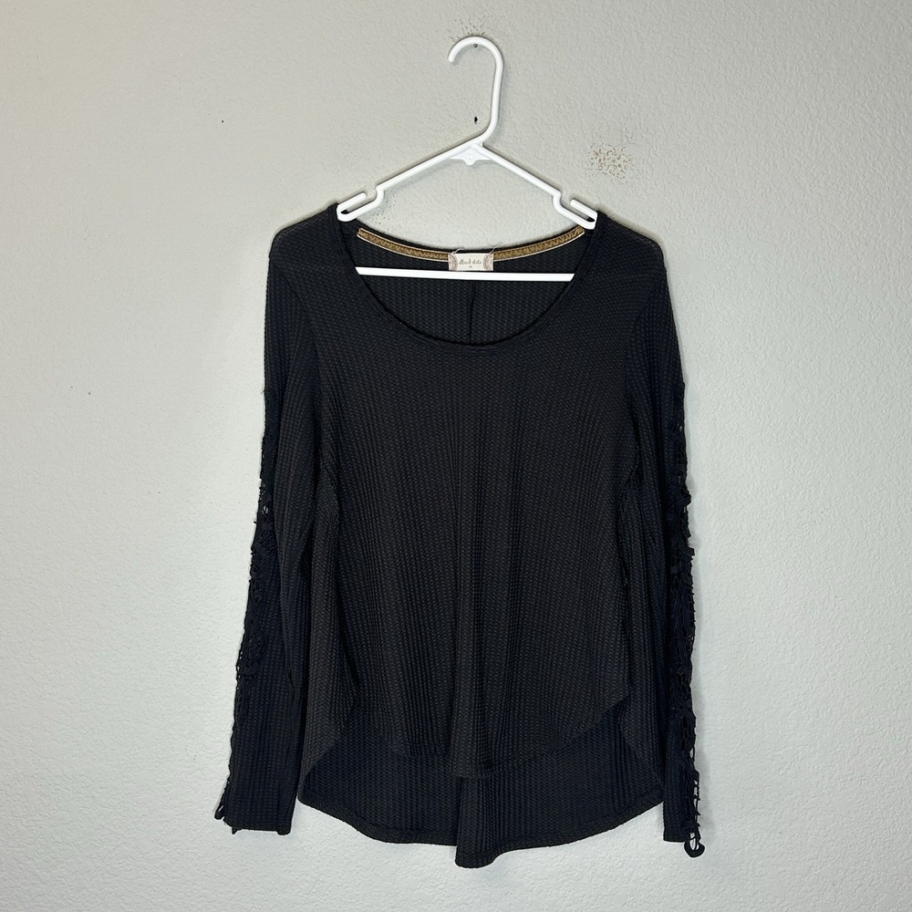 Altar'd State Black Waffle Knit Crochet Long Sleeve Top Shirt Women's Size M